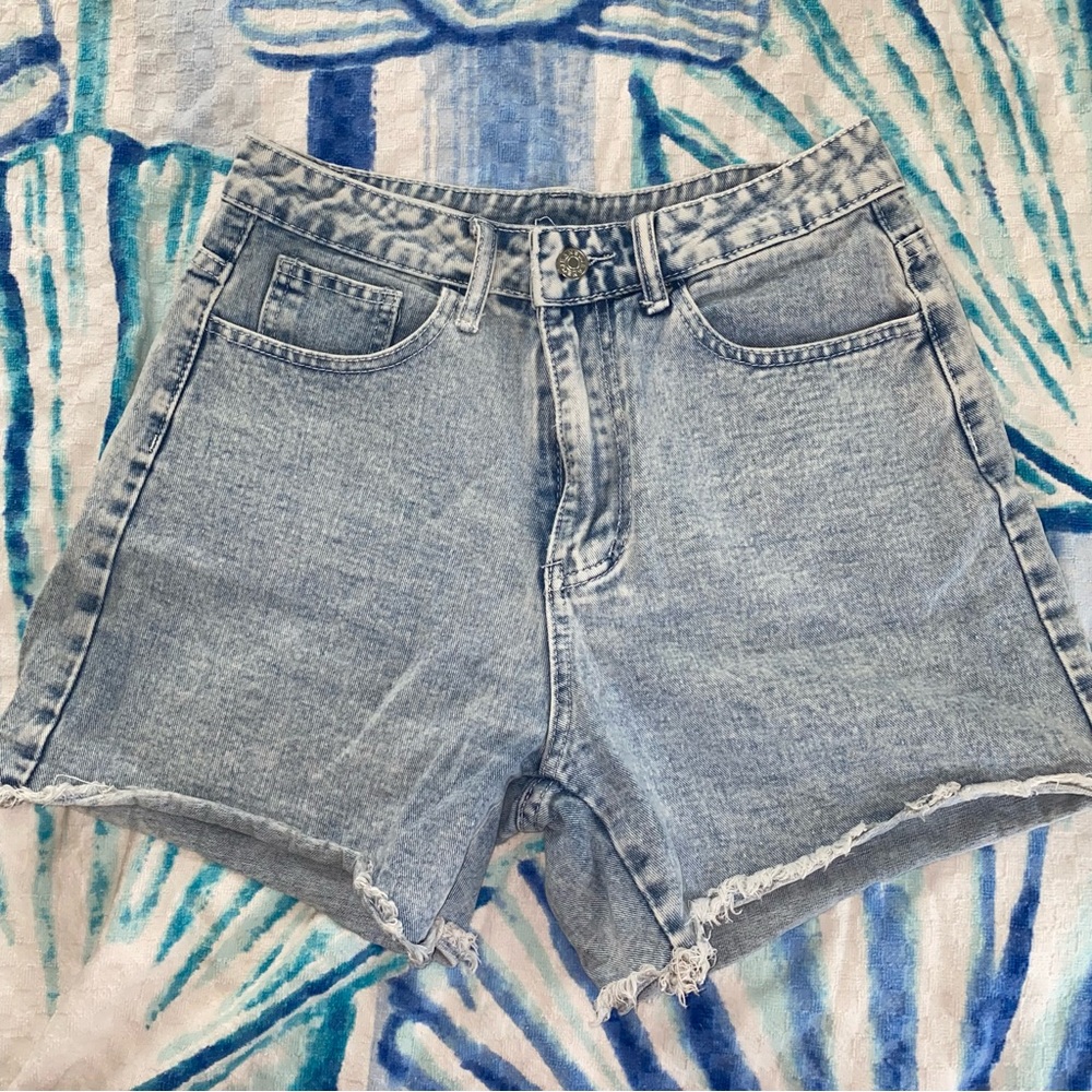 SHEIN Light-wash Boyfriend Shorts